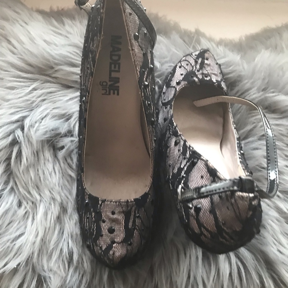 Shoes - Picture 2 of 2